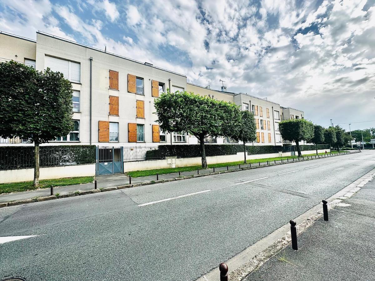 Btobed - Location Professionnelle - Appartement 4 Personnes Parking Gratuit - Proche Parc Des Expositions Et Aeroport Cdg Вилепинт Екстериор снимка