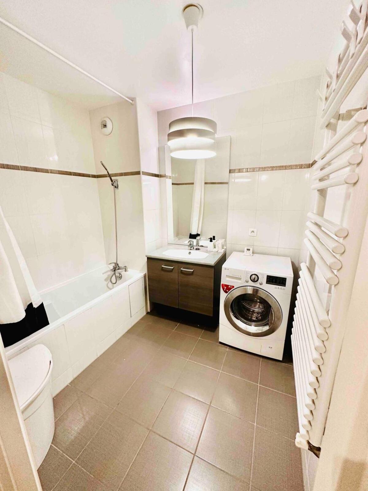 Btobed - Location Professionnelle - Appartement 4 Personnes Parking Gratuit - Proche Parc Des Expositions Et Aeroport Cdg Вилепинт Екстериор снимка