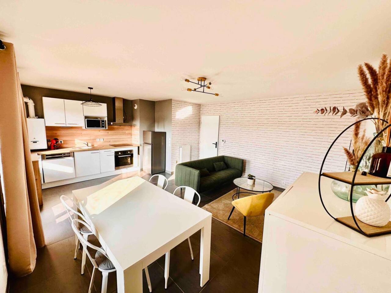 Btobed - Location Professionnelle - Appartement 4 Personnes Parking Gratuit - Proche Parc Des Expositions Et Aeroport Cdg Вилепинт Екстериор снимка