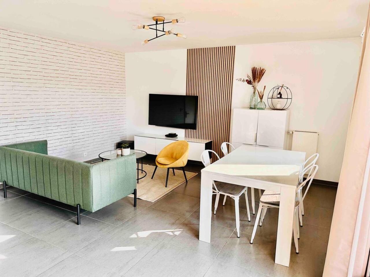 Btobed - Location Professionnelle - Appartement 4 Personnes Parking Gratuit - Proche Parc Des Expositions Et Aeroport Cdg Вилепинт Екстериор снимка